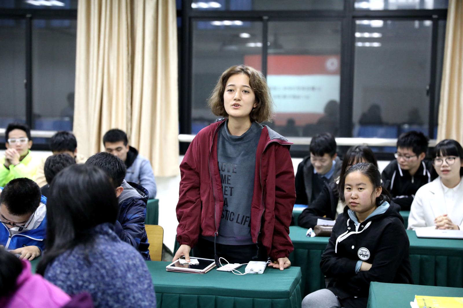 师生沟通 携手共进——计算机科学与3777金沙娱场城召开2017级本科新生座谈会