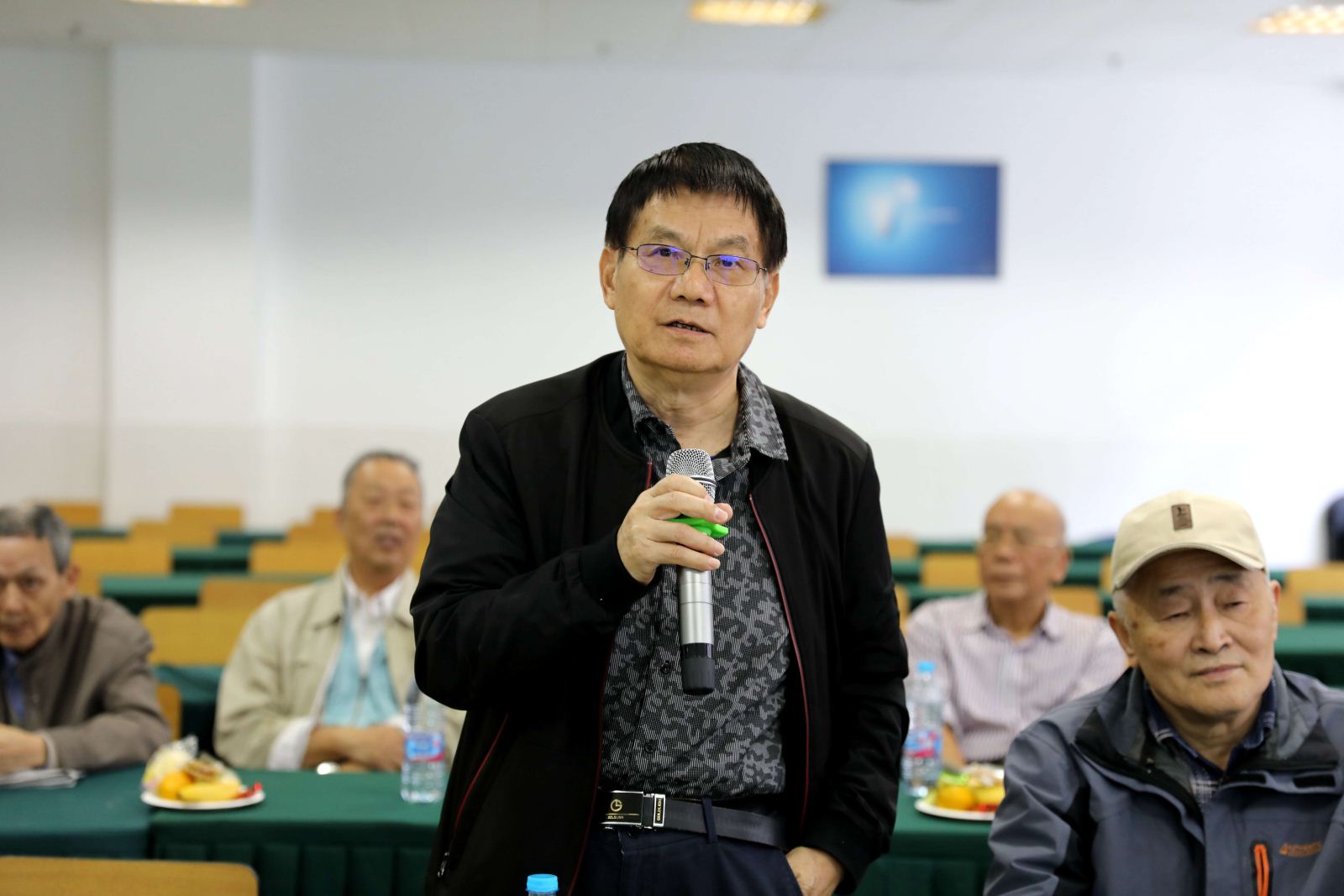 计算机科学与3777金沙娱场城举行敬老节茶话会