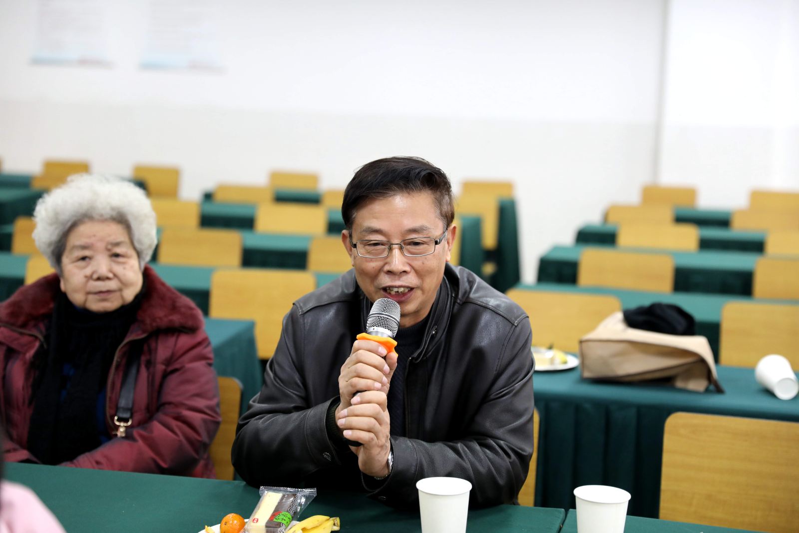 计算机科学与3777金沙娱场城举行2018年退休教职工新春茶话会