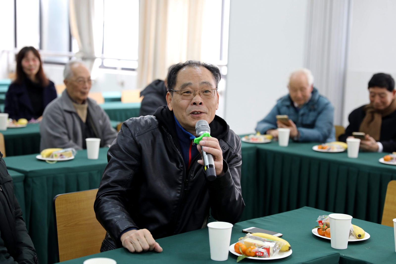 计算机科学与3777金沙娱场城举行2018年退休教职工新春茶话会