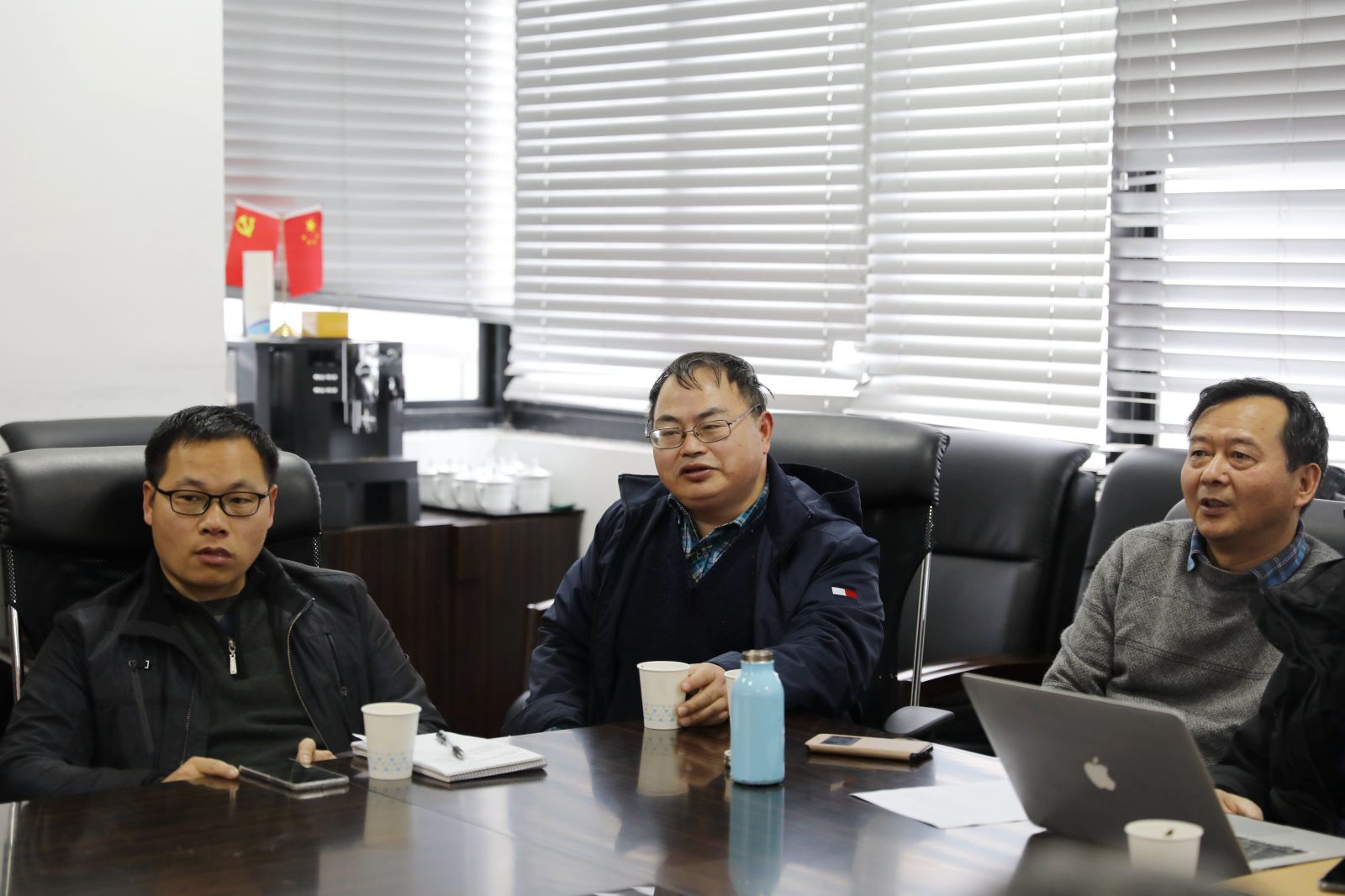 计算机科学与3777金沙娱场城召开教授座谈会