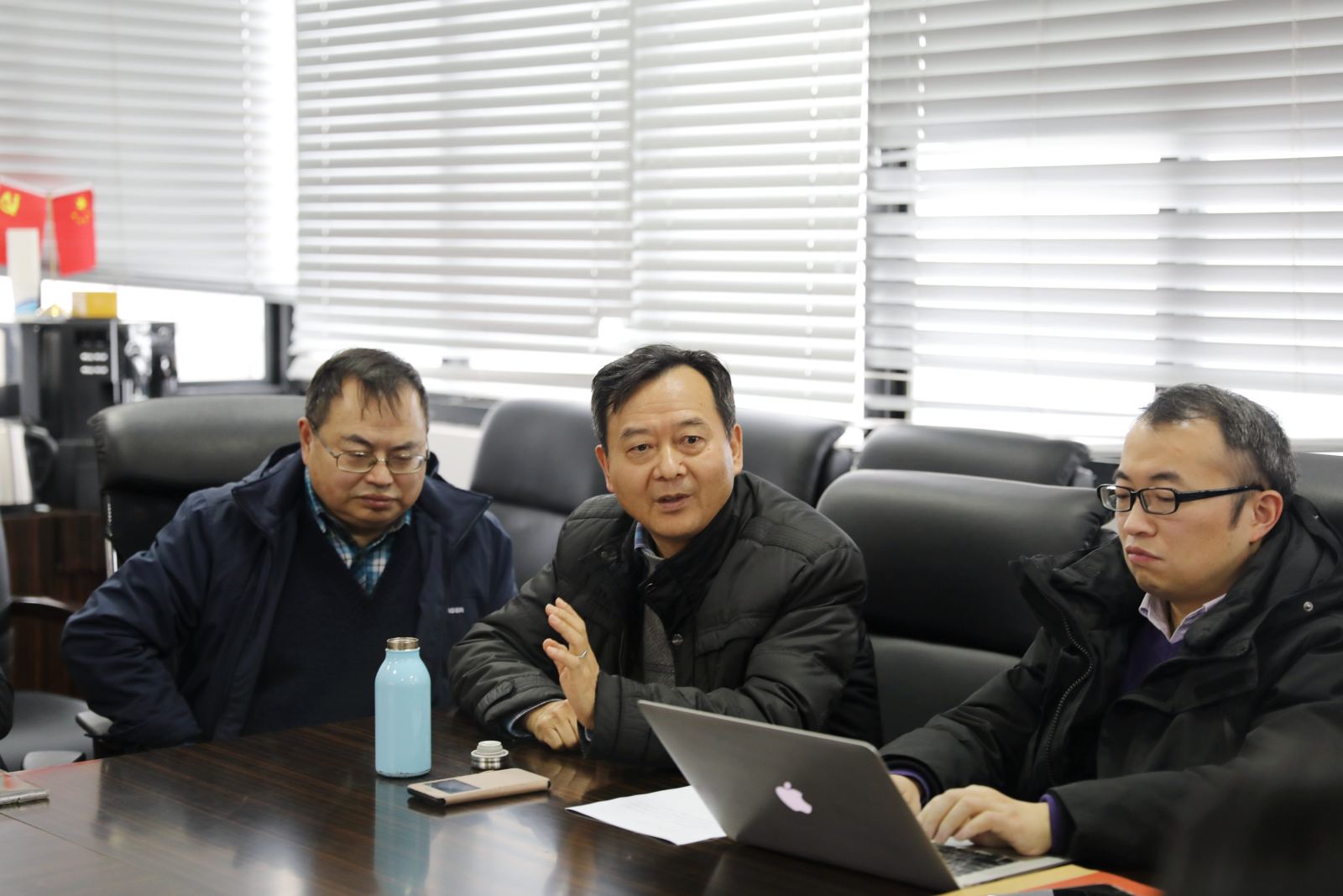 计算机科学与3777金沙娱场城召开教授座谈会