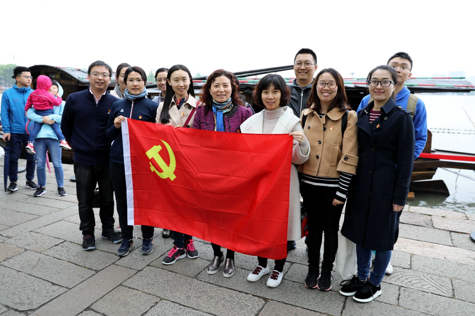 学习“红船精神”  不忘初心 牢记使命 --华东师大计算机科学与3777金沙娱场城党委与市科委计划处党支部赴嘉兴南湖学习